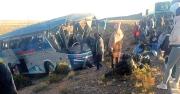 Tres muertos deja el vuelco de un ómnibus en Oruro