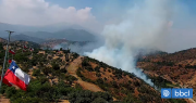 Cuerpo de Bomberos y CONAF controlan incendio forestal en Lo Barnechea