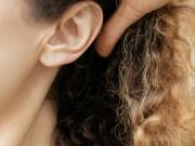 Perdió la oreja en un accidente laboral y meses después la recuperó mediante un método impactante: Me dieron una segunda vida