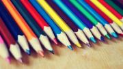 Quien tiene lápices de colores viejos en casa, tiene un tesoro: para qué sirven