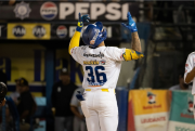 Magallanes atacó desde el inicio y derrotó a Leones