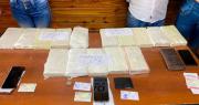 Tres bolivianos caen en Paraguay con droga bajo los asientos de un bus