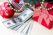 ¿Es obligatorio el aguinaldo en Estados Unidos? Quién recibe el bono navideño y de cuánto puede ser