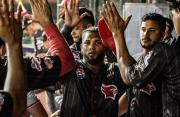 Cardenales le pasa la escoba a Caribes