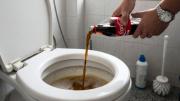 Cómo eliminar el sarro del inodoro utilizando un poco de Coca Cola: truco de limpieza efectivo