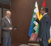 Ministro Lupo posesionó a Pablo Camacho como director de la OFEP