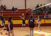 Británico “B” sigue firme en el vóleibol laboral femenino