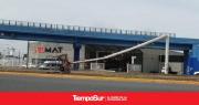El viento derribó una estructura de alumbrado en Balbín y Autovía