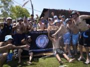 Agua, cerveza y fiesta: Racing le hace frente al infierno de Santiago del Estero y revoluciona la ciudad a la espera de Estudiantes