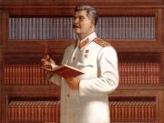 Josef Stalin en la biblioteca