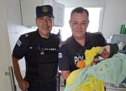 Policías asistieron en trabajo de parto de mujer en domicilio de Malvín Norte