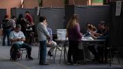 Chile: cierran las urnas y comienza el conteo con el ultraderechista Kast como favorito