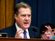 Congresista Mike Turner (R-Ohio) la administración de Donald Trump no se ha comunicado con el Congreso sobre los objetivos de Venezuela