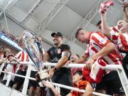 Juan Sebastián Verón campeón con Estudiantes: recibió el trofeo en la tribuna y tuvo su dulce revancha contra la AFA de Tapia