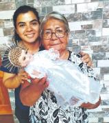 Un Niño que derrama bendiciones a una familia hace más de un siglo