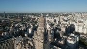 Palacio Salvo: el arquitecto que busca un faro desde hace 15 años, el sueño de un nuevo mirador y la torre del vigía que se devolverá a Montevideo