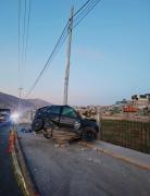 Arequipa: Iba a ver a su pareja y murió tras chocar su auto con poste –