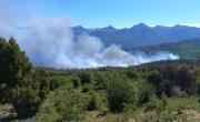Siguen los incendios forestales en Chubut: se controlaron dos focos, pero continúan los trabajos