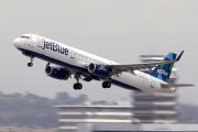 La grabación del piloto de JetBlue que evitó chocar contra un avión estadounidense cerca de Venezuela