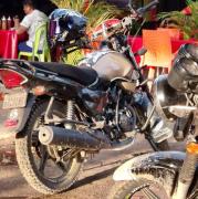 Falso pasajero y cómplices asaltan a un mototaxista