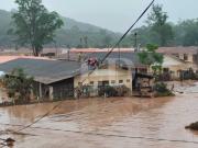 Hay una nueva alerta roja por crecida de ríos tras la tragedia de El Torno