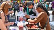Frutas frescas y precios bajos: este jueves se realiza la Feria de Frutillas en Neuquén, ¿a qué hora y dónde?