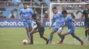 Con uno menos, Bolívar rescata un empate y se acerca a la final