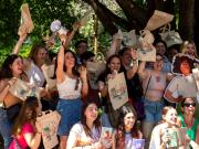 Lectores argentinos de ‘Heartstopper’ lanzaron una campaña para que Alice Oseman visite Buenos Aires