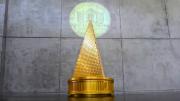 El árbol de Navidad más caro del planeta: está hecho con monedas de oro y vale millones de euros