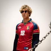 Rawayana debuta en COLORS con una metáfora de resiliencia y venetón