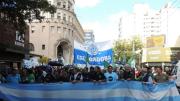 Gremios estatales marchan a la Legislatura en Córdoba contra la reforma laboral y la suba de aportes: cortes, paro y tensión política