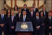 Gobierno anuncia paquetazo, se levanta la subvención y sube bonos sociales