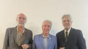 Tres escritores en nuevo programa de radio