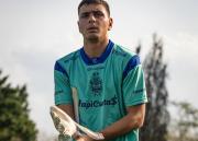 Pertenece a una dinastía de arqueros, fue campeón en el ascenso con 18 años y será el suplente de Insfrán en 2026