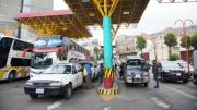 Choferes de La Paz deciden subir el pasaje de Bs 2,40 a Bs 5 tras la eliminación del combustible subvencionado