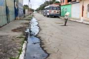 Colapso de aguas residuales en la calle Perú de La Pica