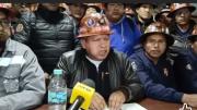 Mineros asalariados piden renuncia de Paz; van a huelga general indefinida y movilizada