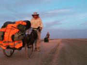 Expedición Goliat: la odisea de Karl Bushby, el hombre que camina hace 27 años para dar la vuelta al mundo a pie
