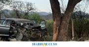 Tragedia en Ruta 40: un exintendente chocó en su camioneta contra un árbol y murió