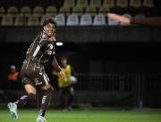 ¡Ronaldo Martínez se cotiza al alza tras romperla en Argentina!