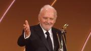 Anthony Hopkins celebra 50 años de sobriedad y aconseja: Elige la vida en lugar de lo contrario