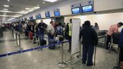 Demoras y enojo de pasajeros en Aeroparque: los motivos y cuándo se normaliza