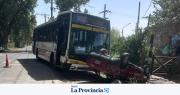 Quiso girar y chocó con un colectivo: se conocieron más detalles del siniestro vial en Rawson