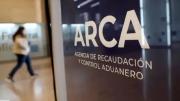 Cayó la recaudación impositiva por quinto mes consecutivo y cerró 2025 con una baja real del 1%