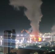 Se reportan explosiones en Caracas y otras ciudades de Venezuela en medio de las tensiones con Estados Unidos