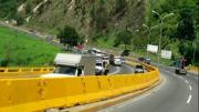 Reportan cierre de accesos a Caracas vía terrestre: conductores son retornados desde Tazón