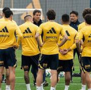 Boca puso primera: Cavani, en helicóptero