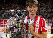 Román Gómez se va a Brasil y ya comenzó a despedirse en sus redes sociales