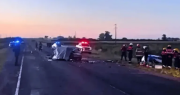 Tres muertos y tres heridos graves tras un violento choque frontal en Entre Ríos