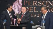 Óscar Hassenteufel recibe “La Infinita”, el premio que entrega el Grupo Fides al “Personaje del Año”